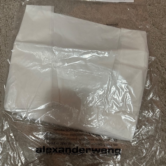 Used Alexander Wang Tshirt - Picture 6 of 7